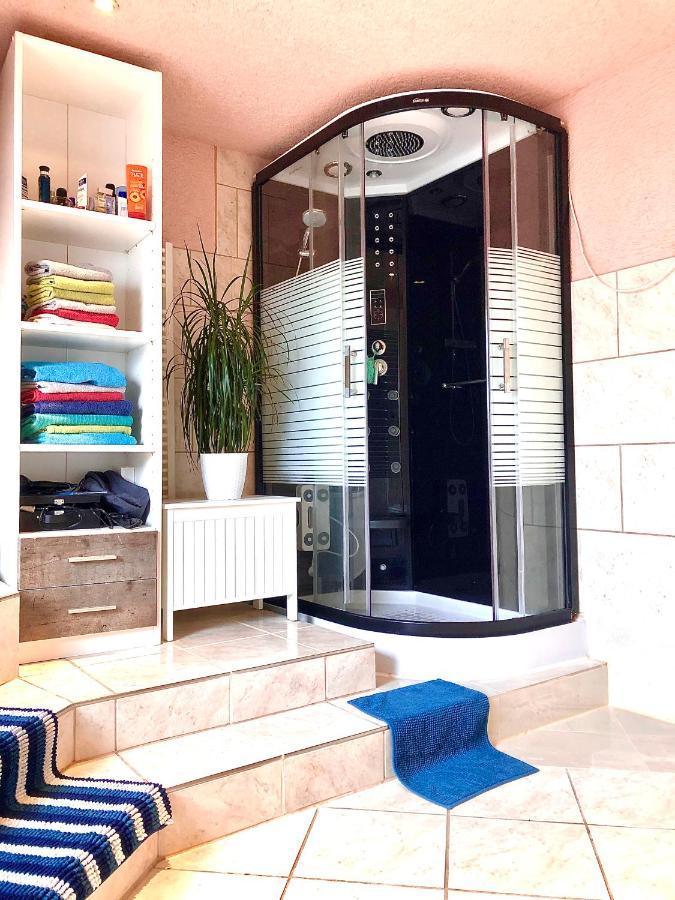 #World Ferienwohnung Schkeuditz Bagian luar foto