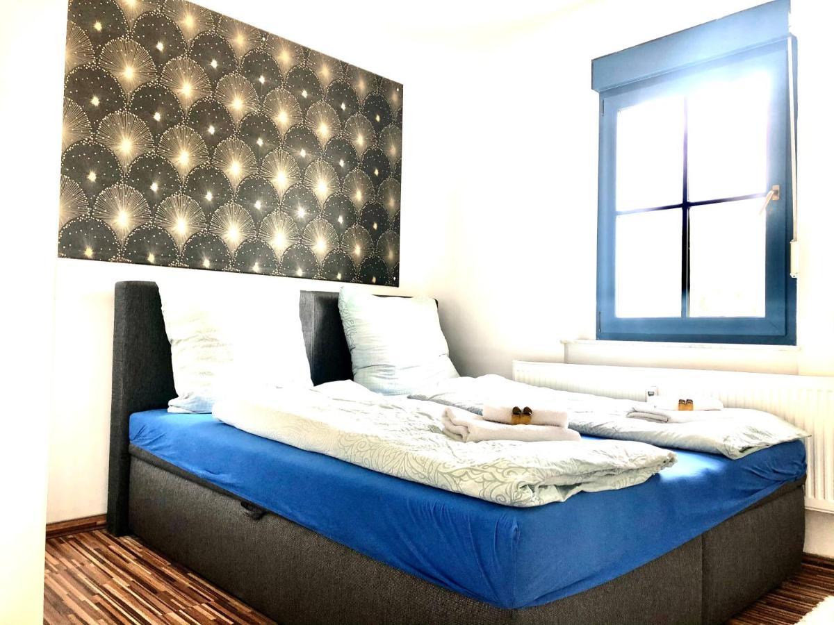 #World Ferienwohnung Schkeuditz Bagian luar foto
